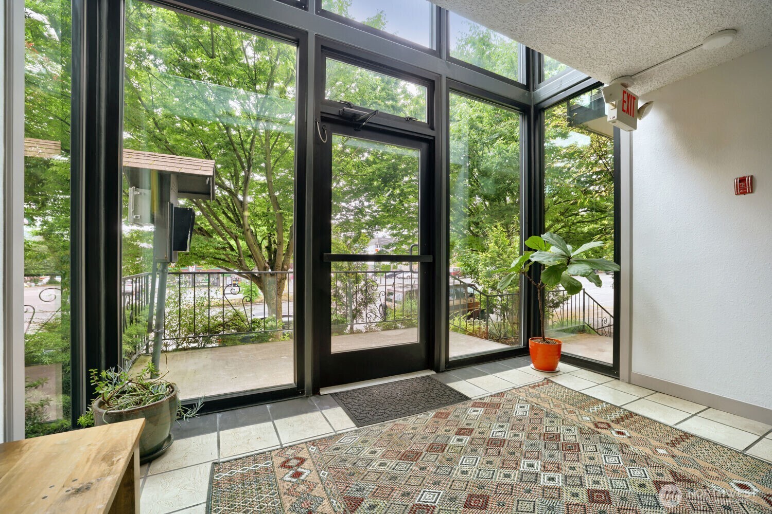 property viewer photo 12