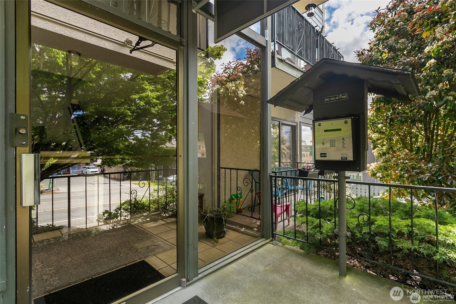 property viewer photo 21
