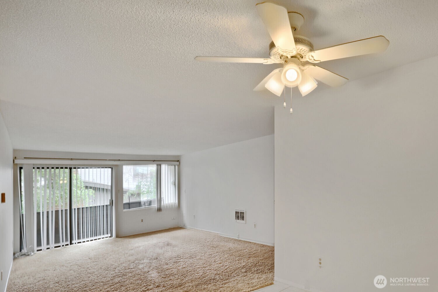 property viewer photo 3
