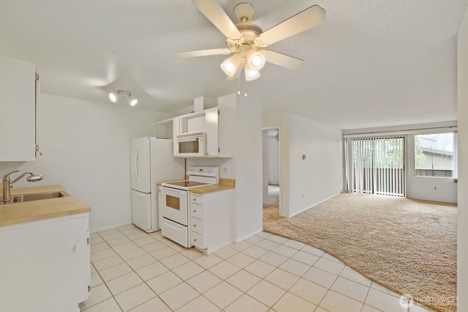 property viewer photo 5
