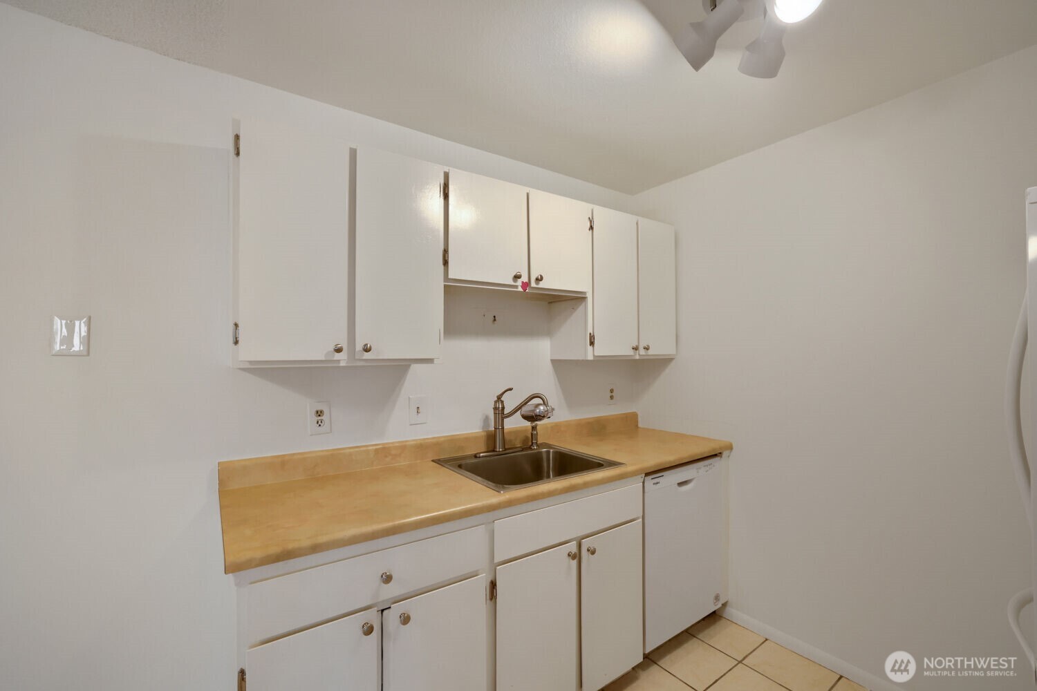 property viewer photo 8