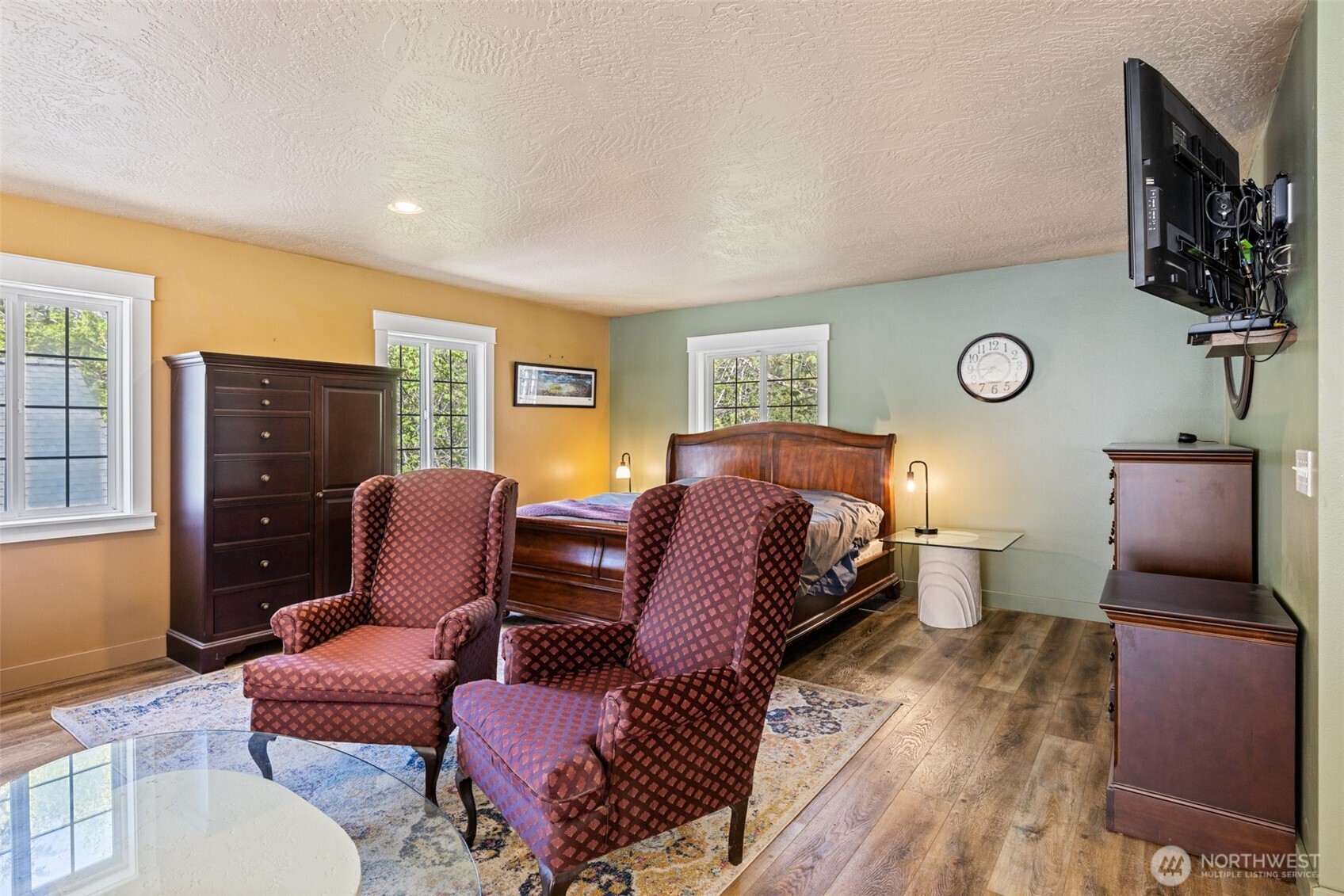 main property photo 22