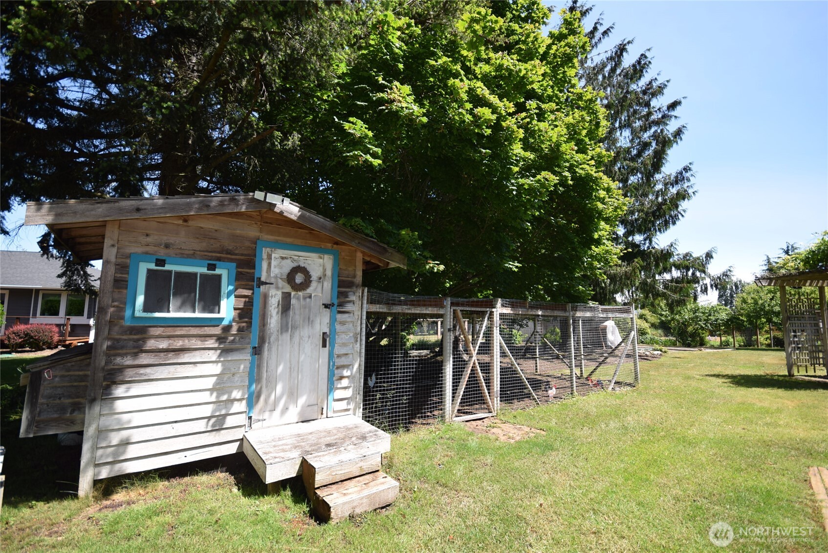 main property photo 35