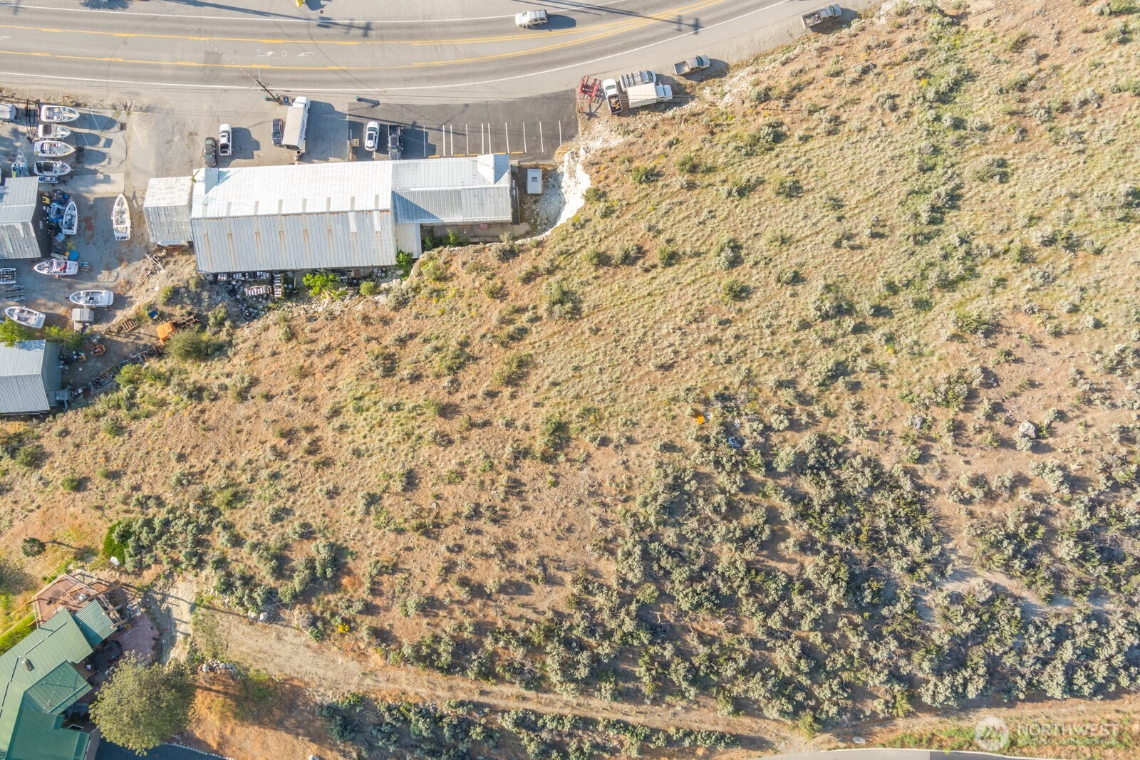 main property photo 18