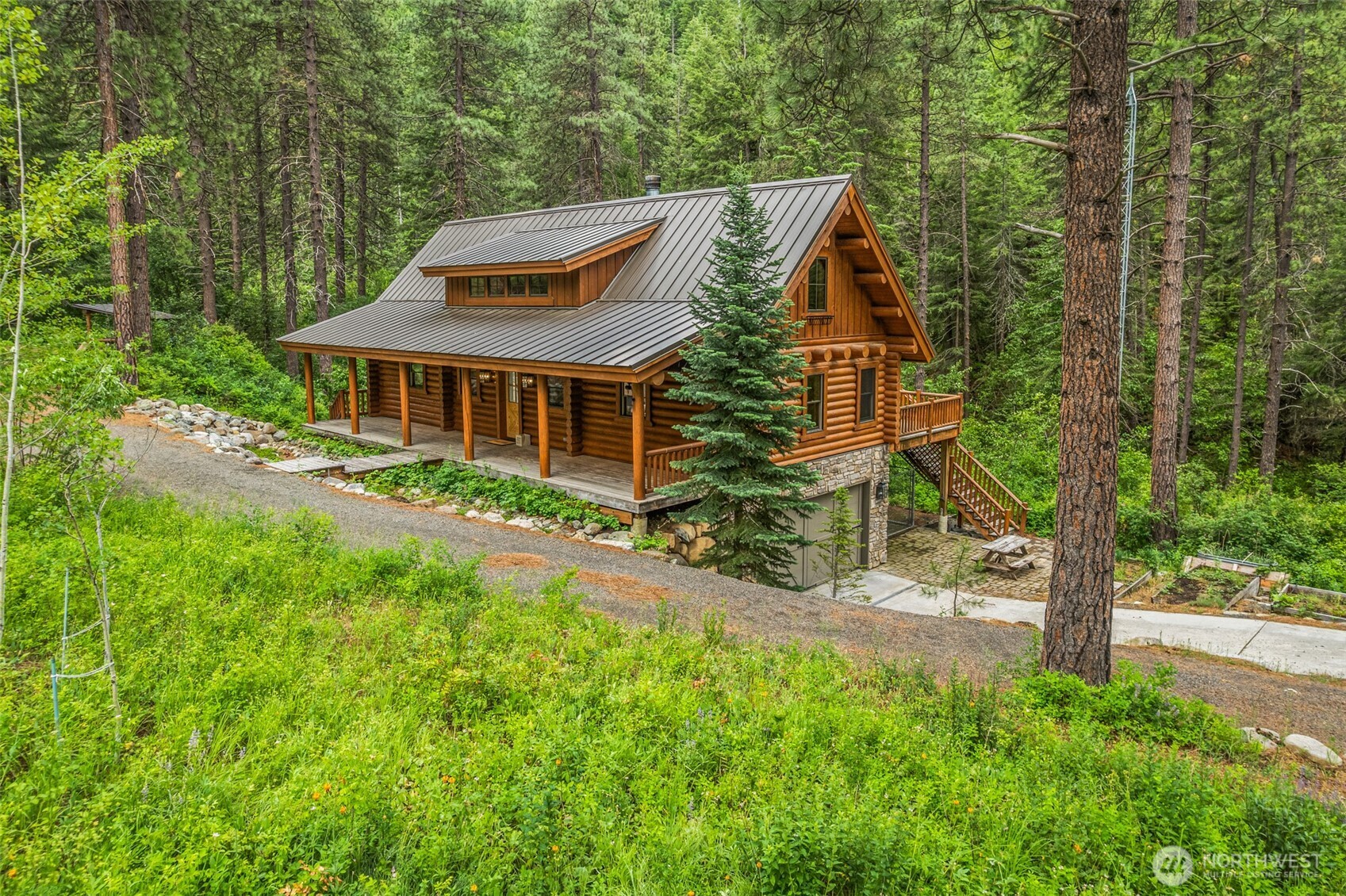 main property photo 0