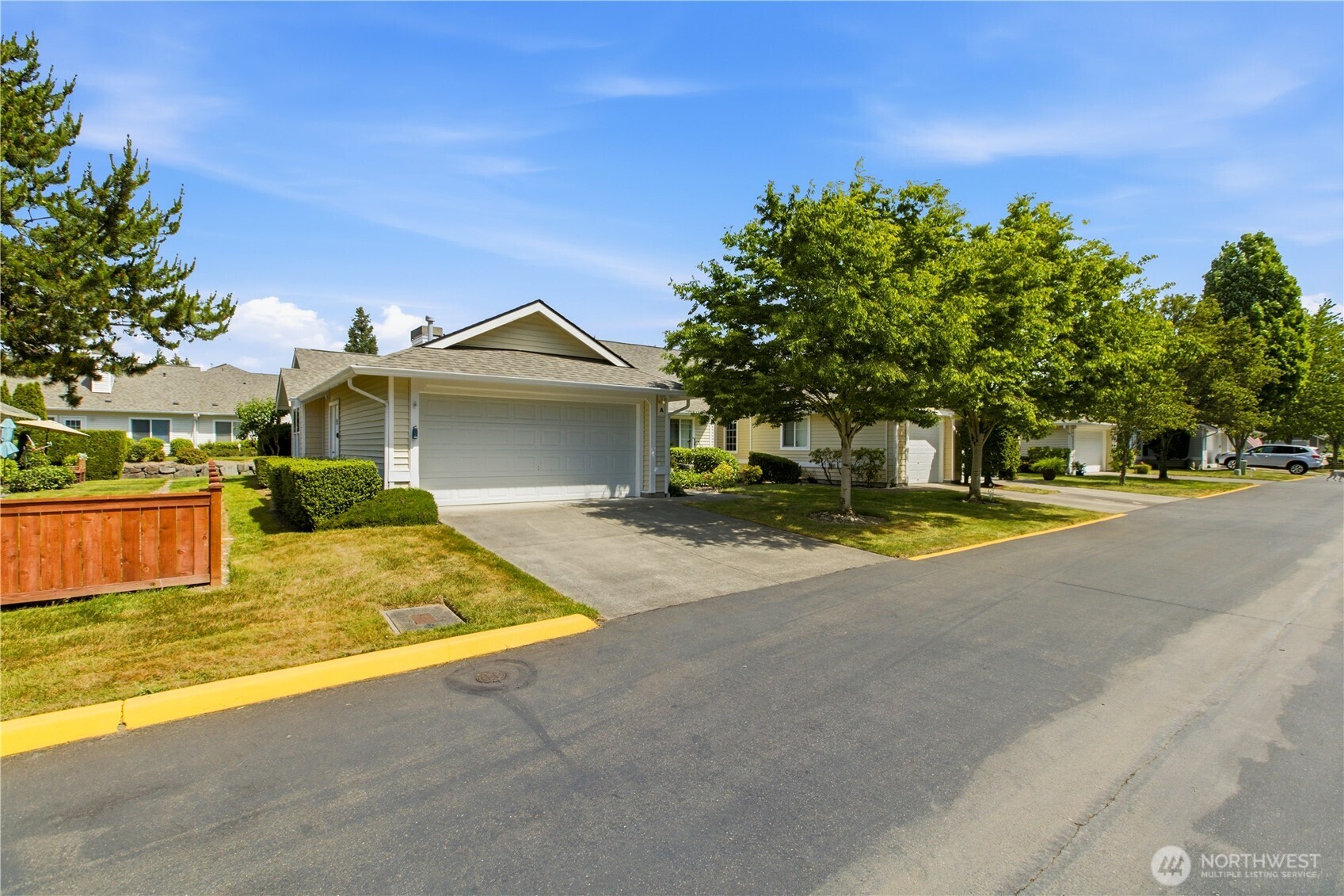 property viewer photo 1