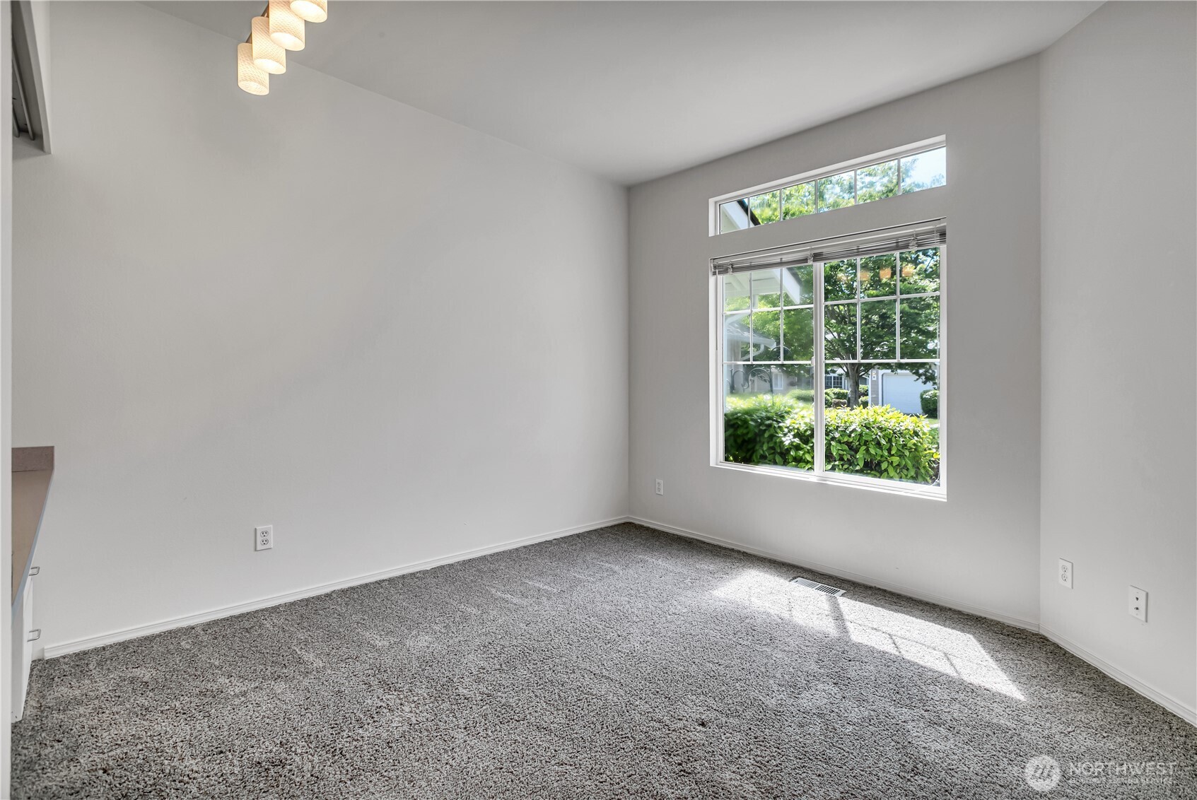 property viewer photo 24