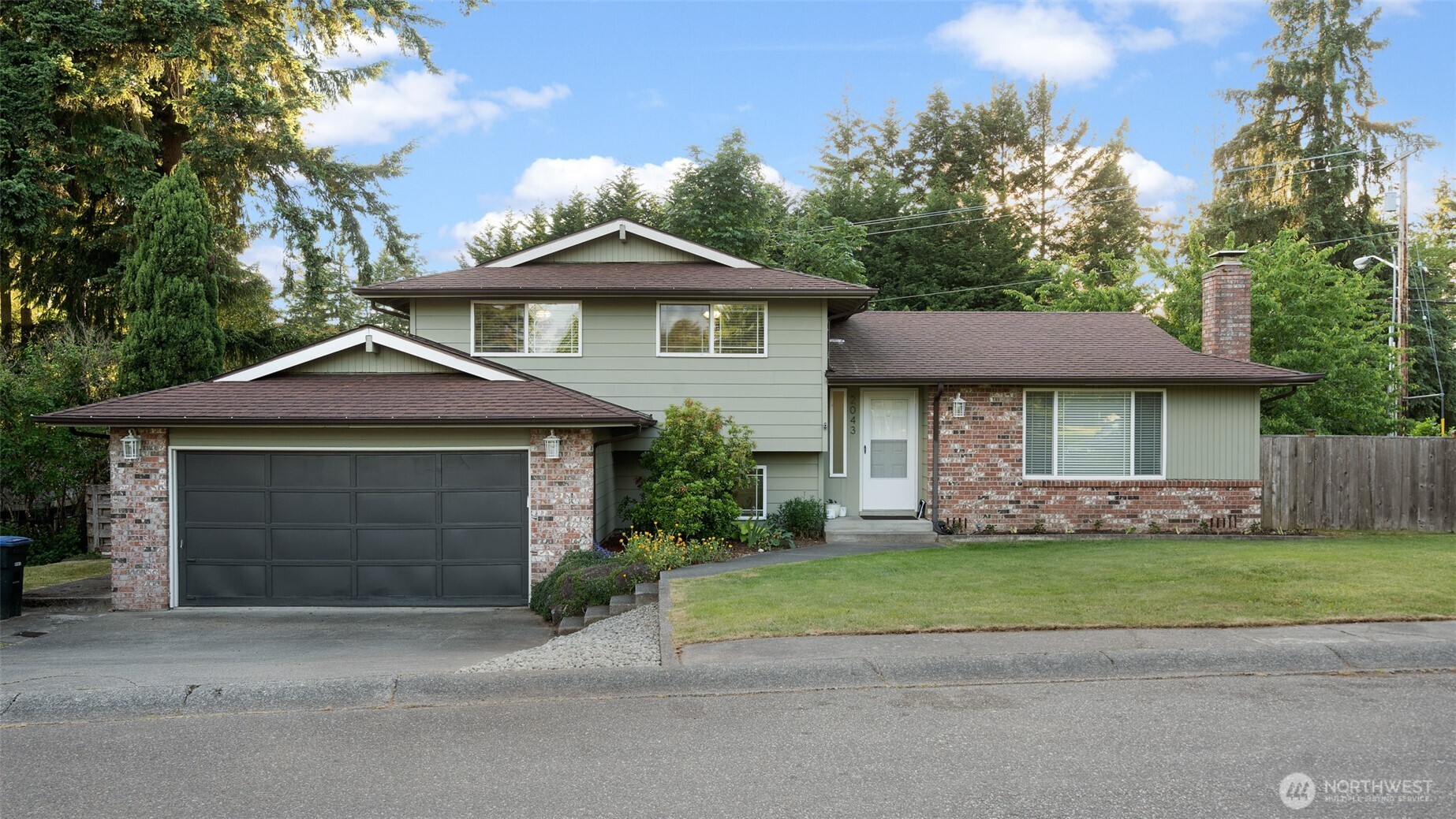 main property photo 0