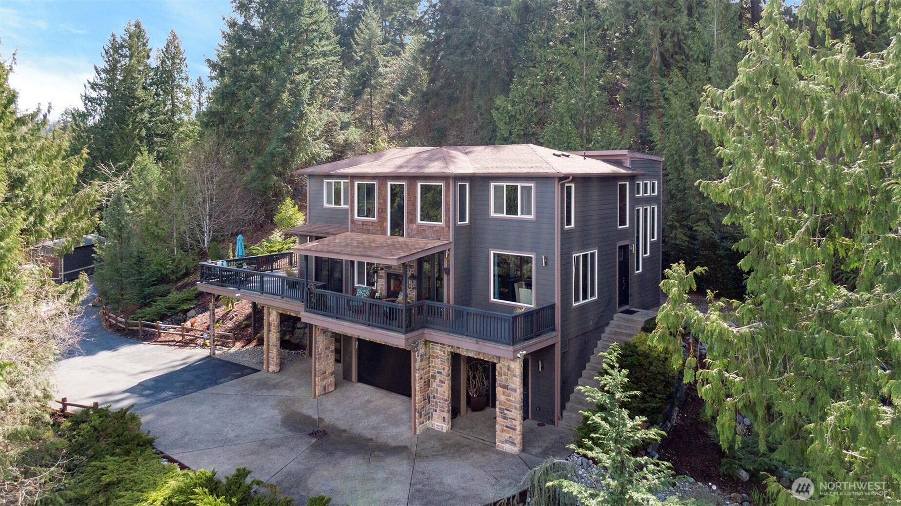 main property photo 0