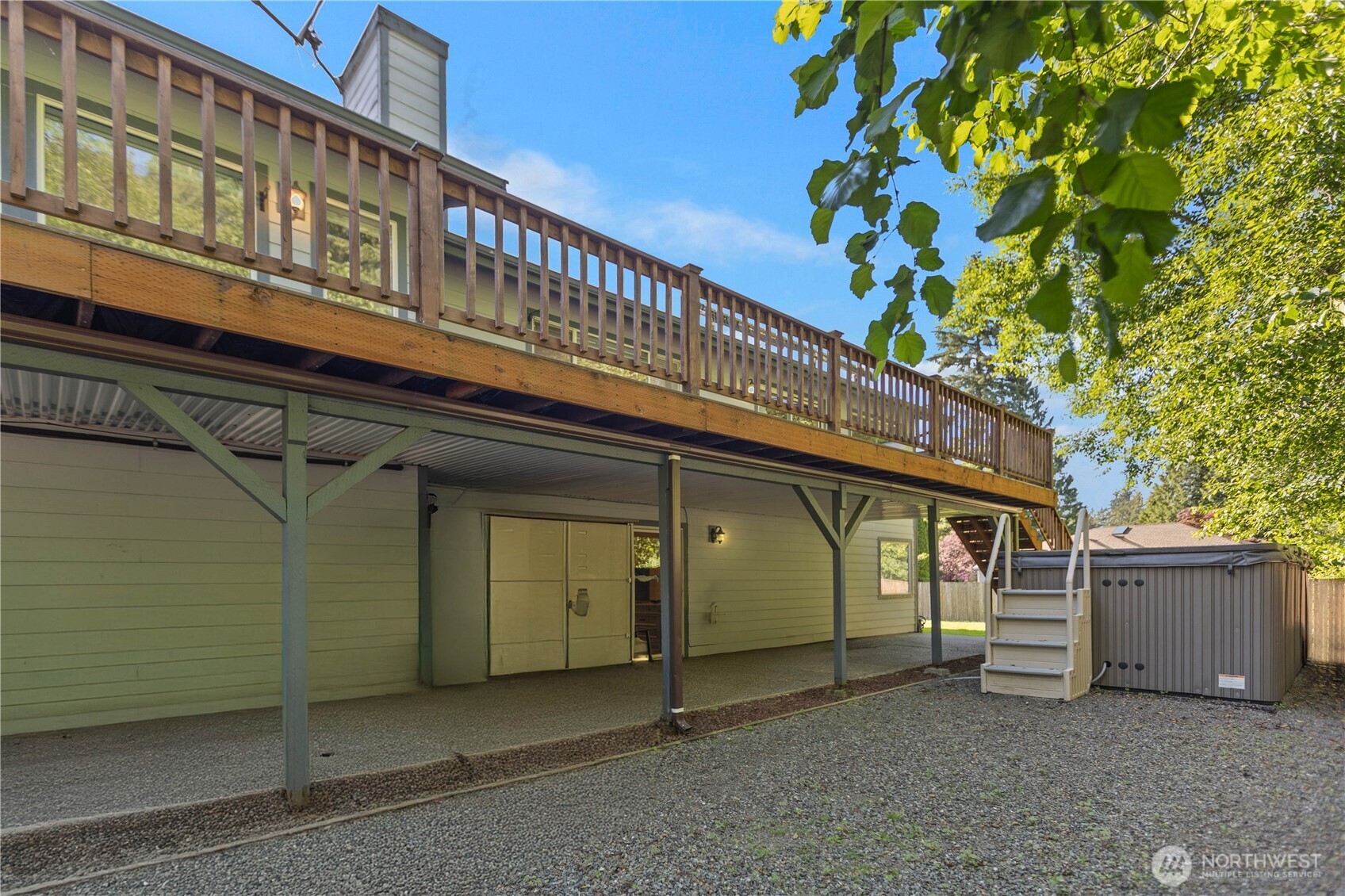 main property photo 29