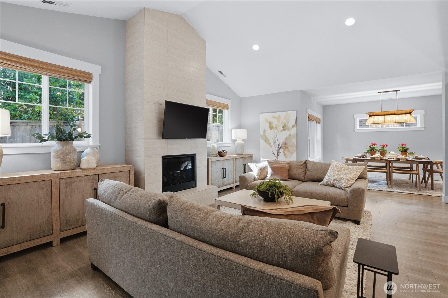 property viewer photo 10