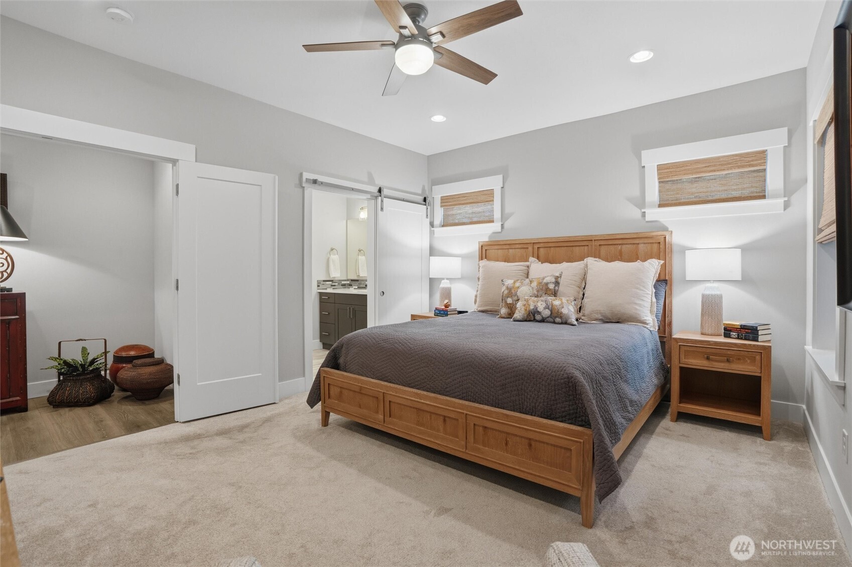 property viewer photo 12