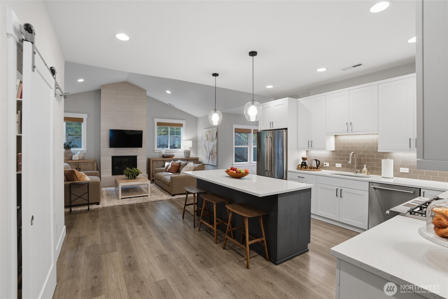 property viewer photo 24