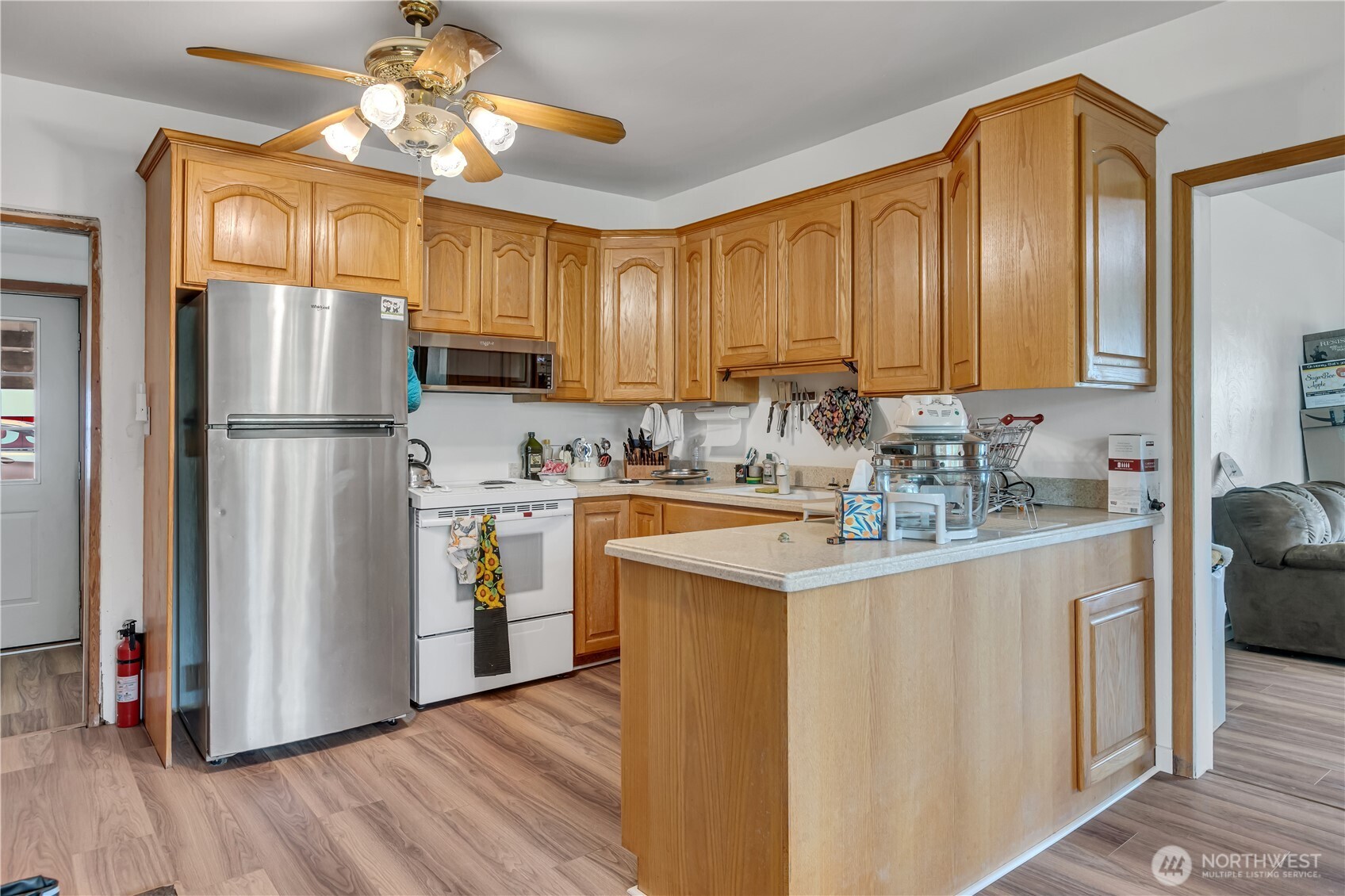 main property photo 9