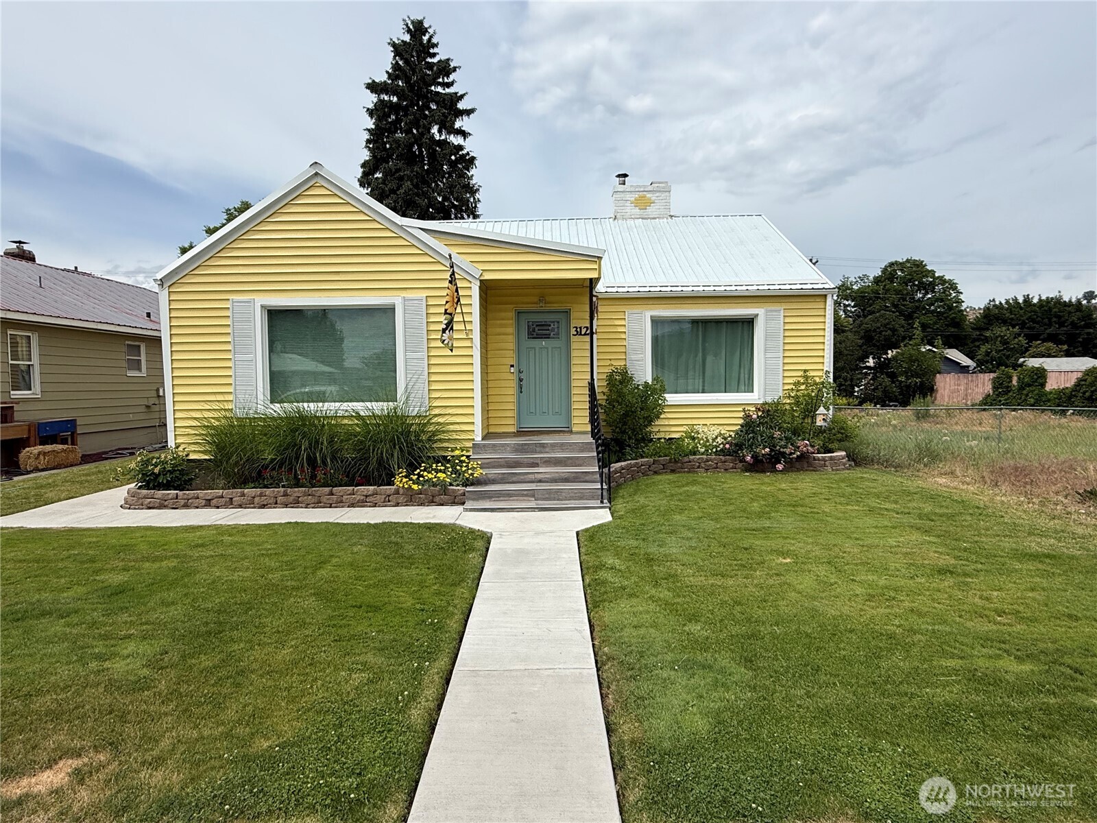 main property photo 0