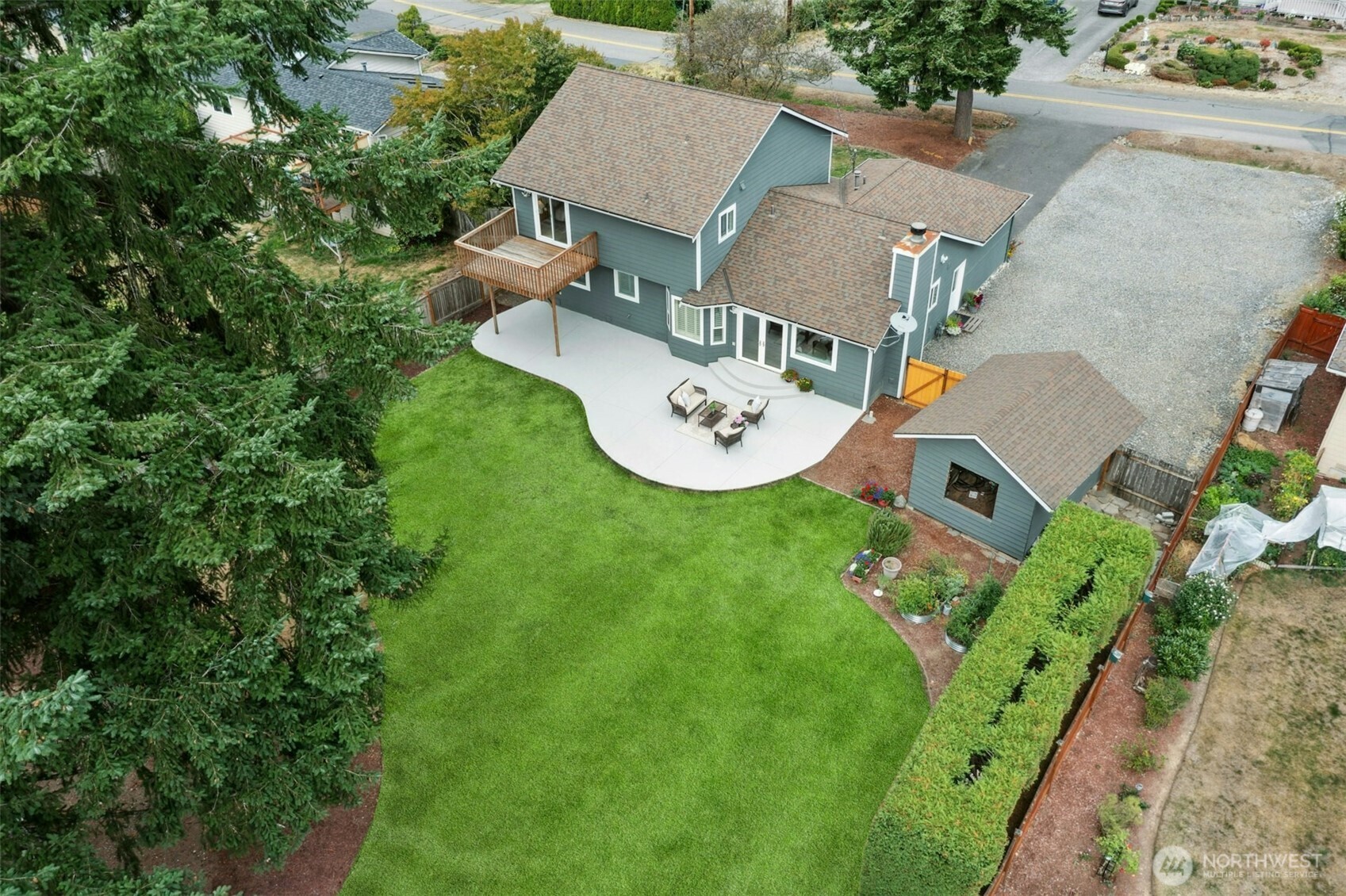 main property photo 34