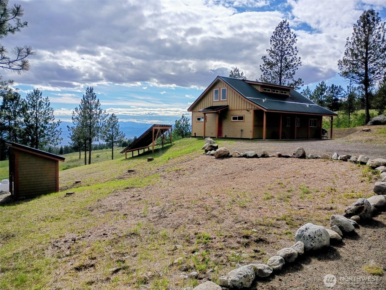 main property photo 0
