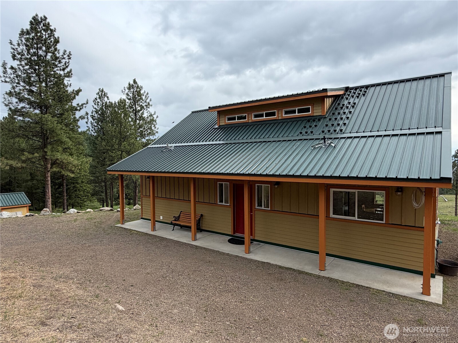 main property photo 2