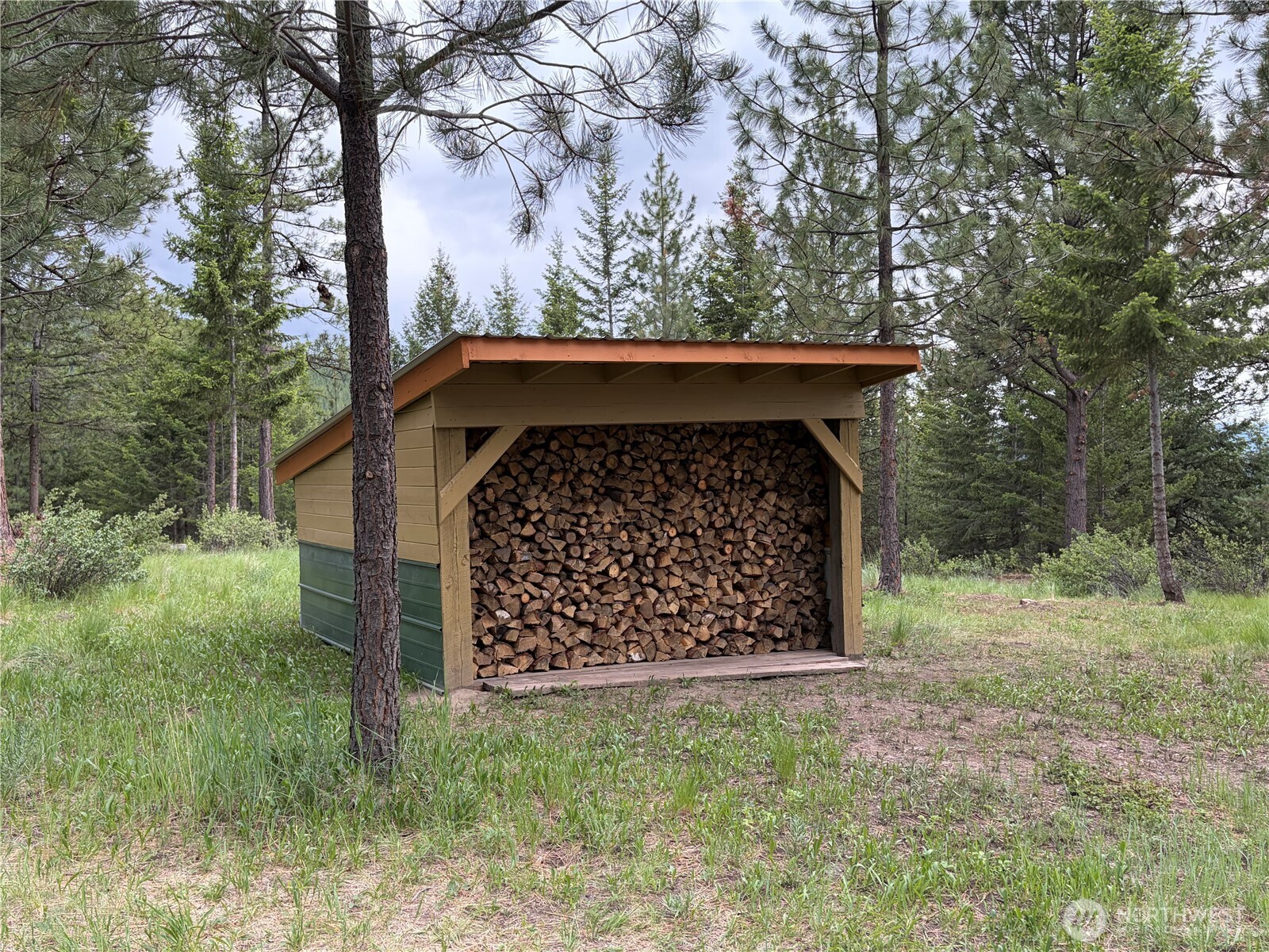 main property photo 5