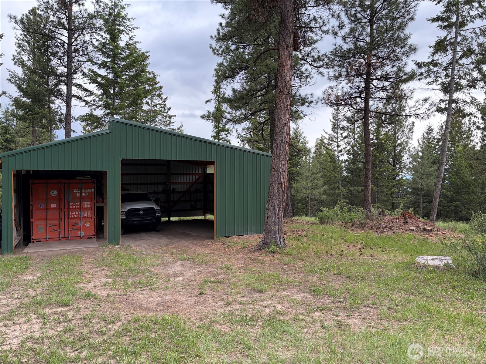 main property photo 7