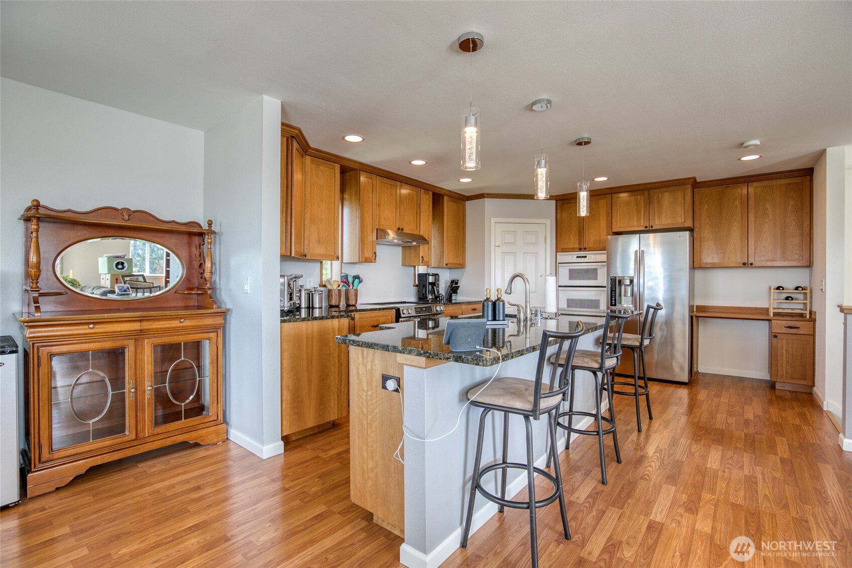 main property photo 14