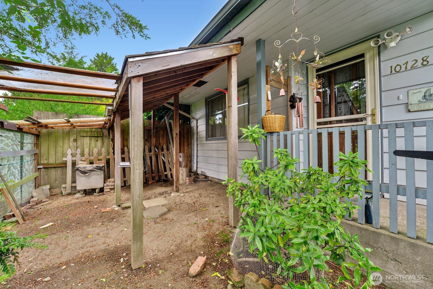 main property photo 31