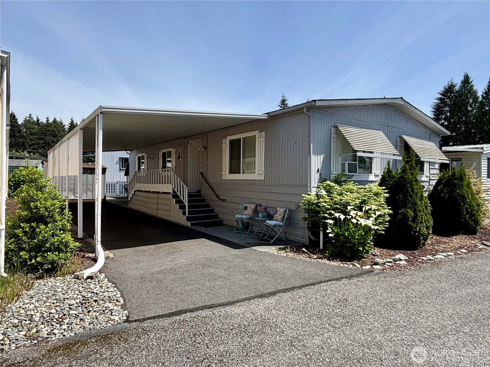 main property photo 0
