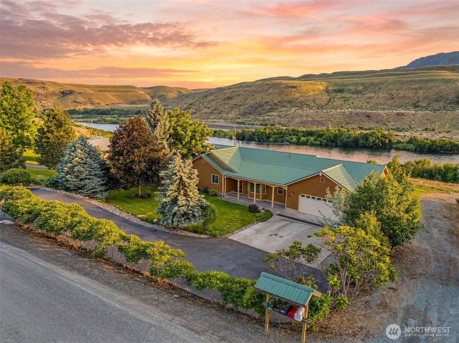 main property photo 0