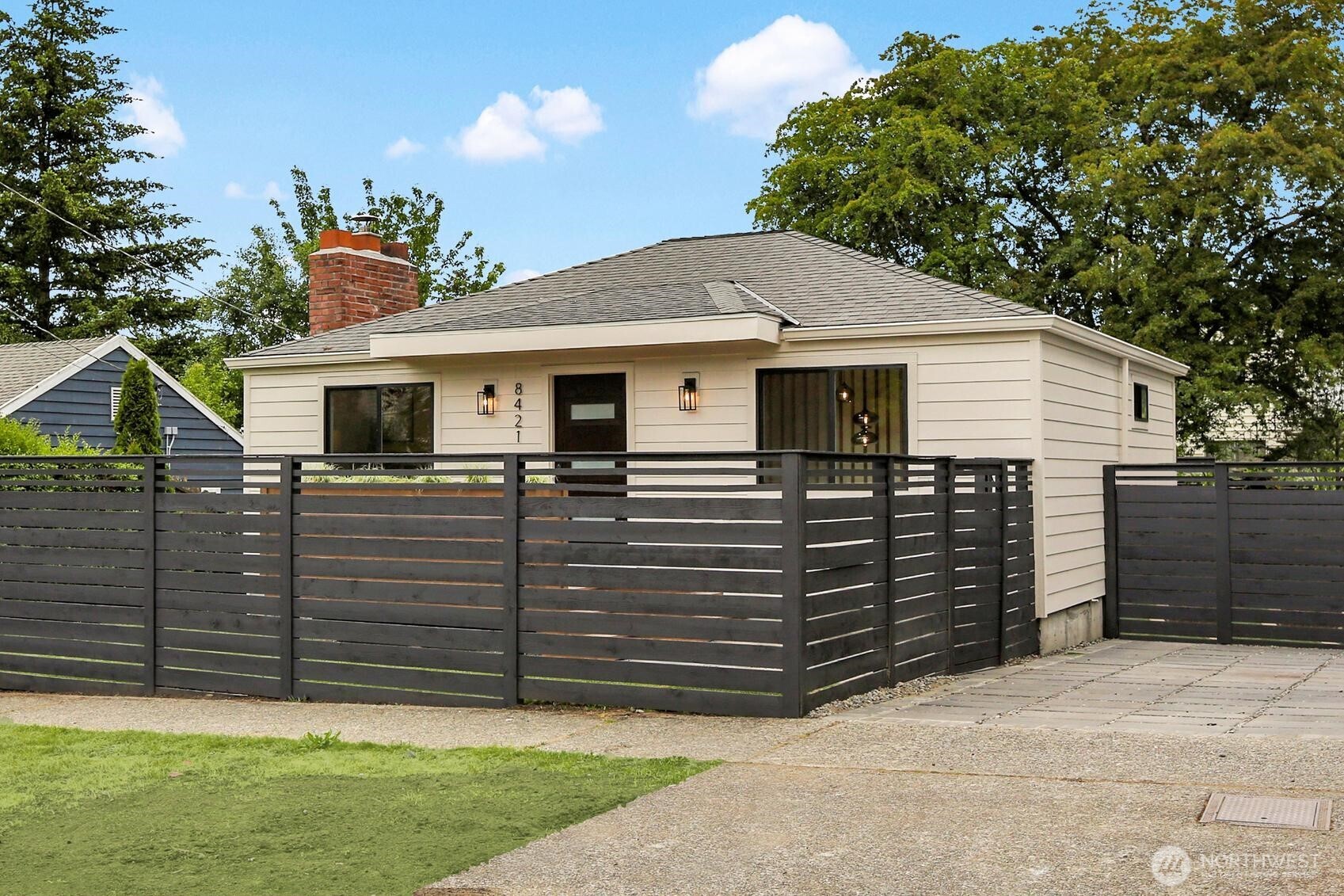 property viewer photo 1