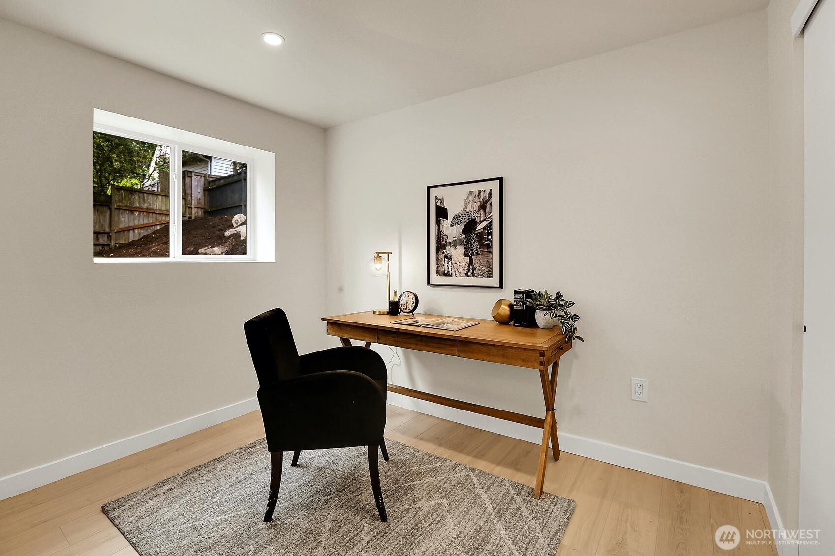 property viewer photo 22