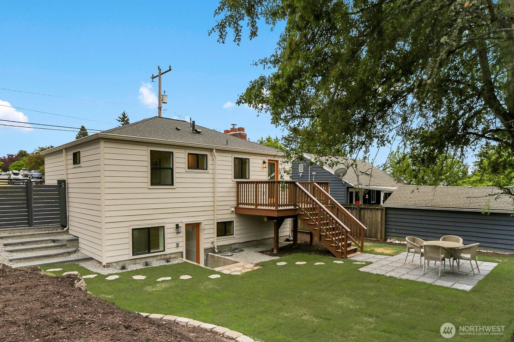 property viewer photo 27