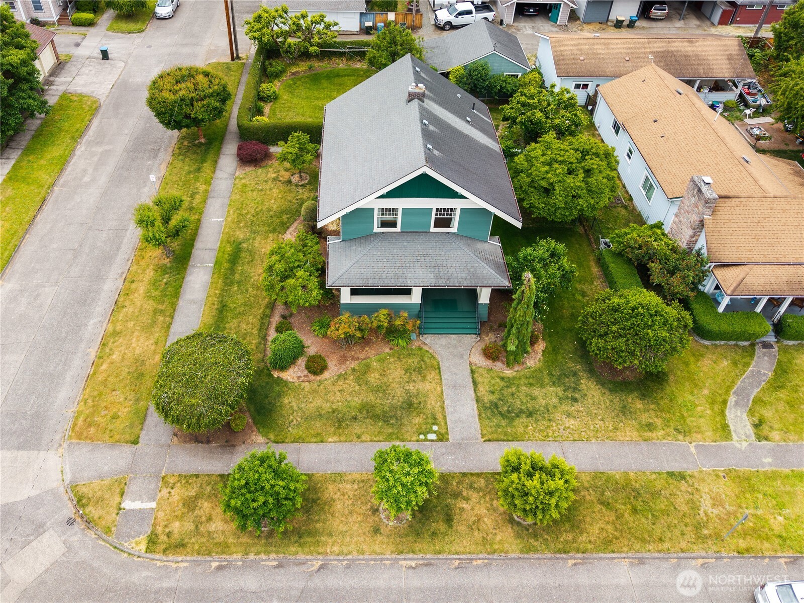 main property photo 29