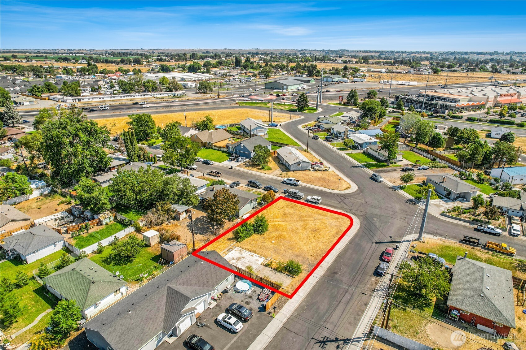 main property photo 3