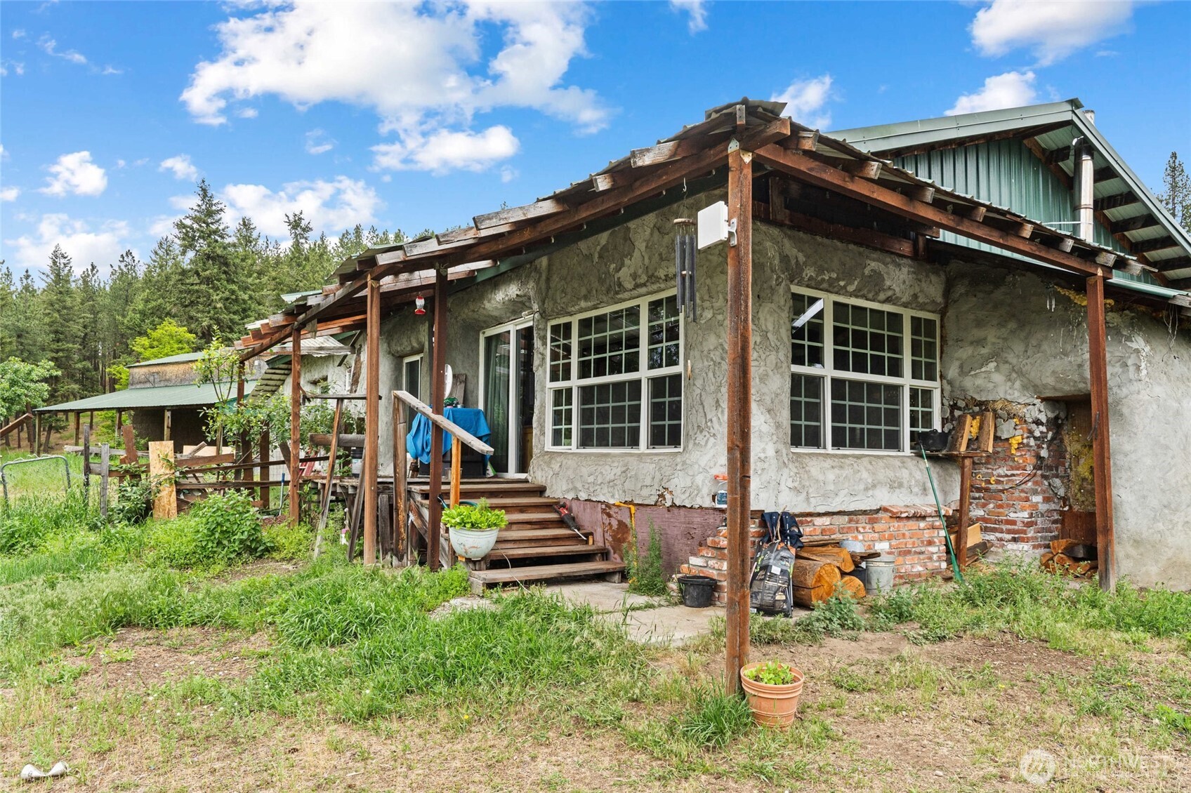 main property photo 25