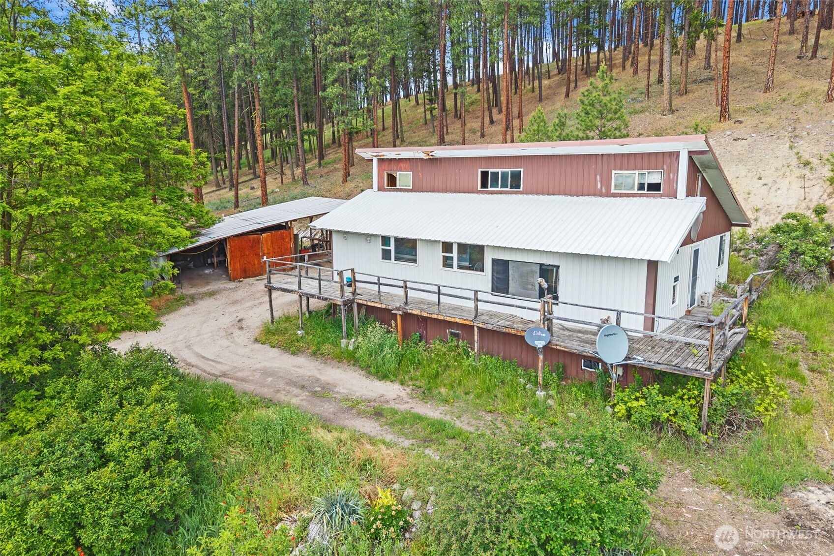 main property photo 29