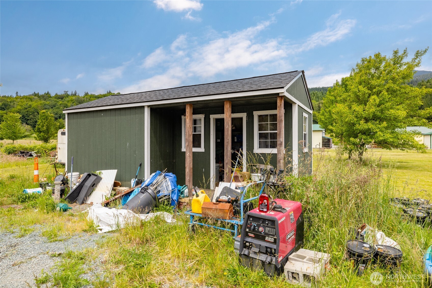 main property photo 16