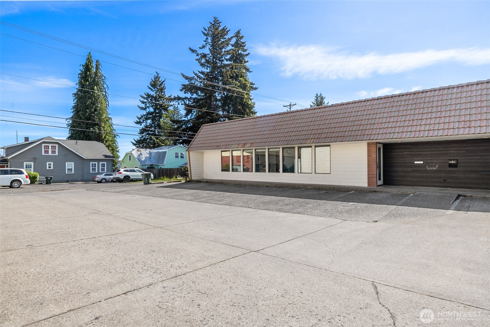 main property photo 0
