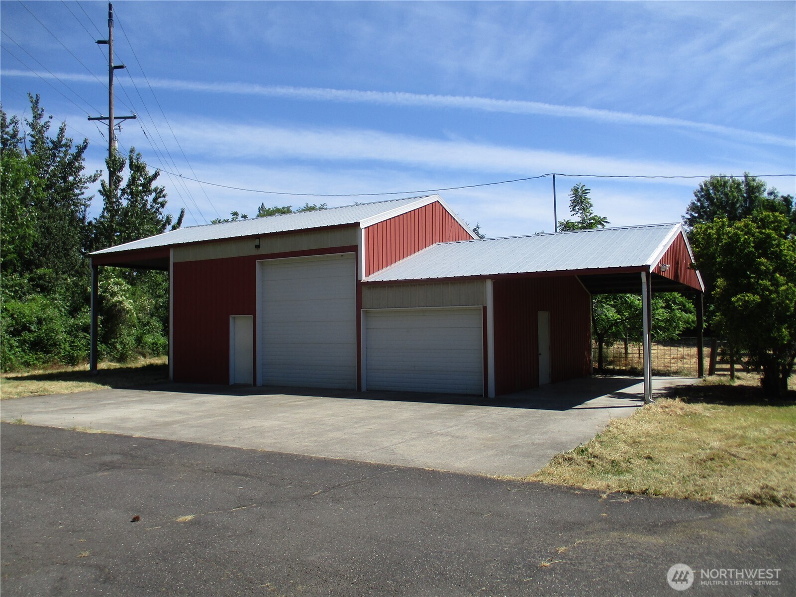 main property photo 14