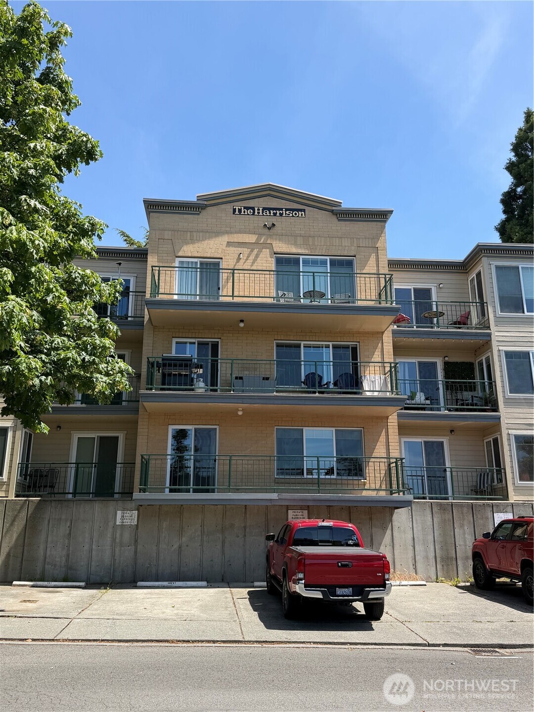 main property photo 0