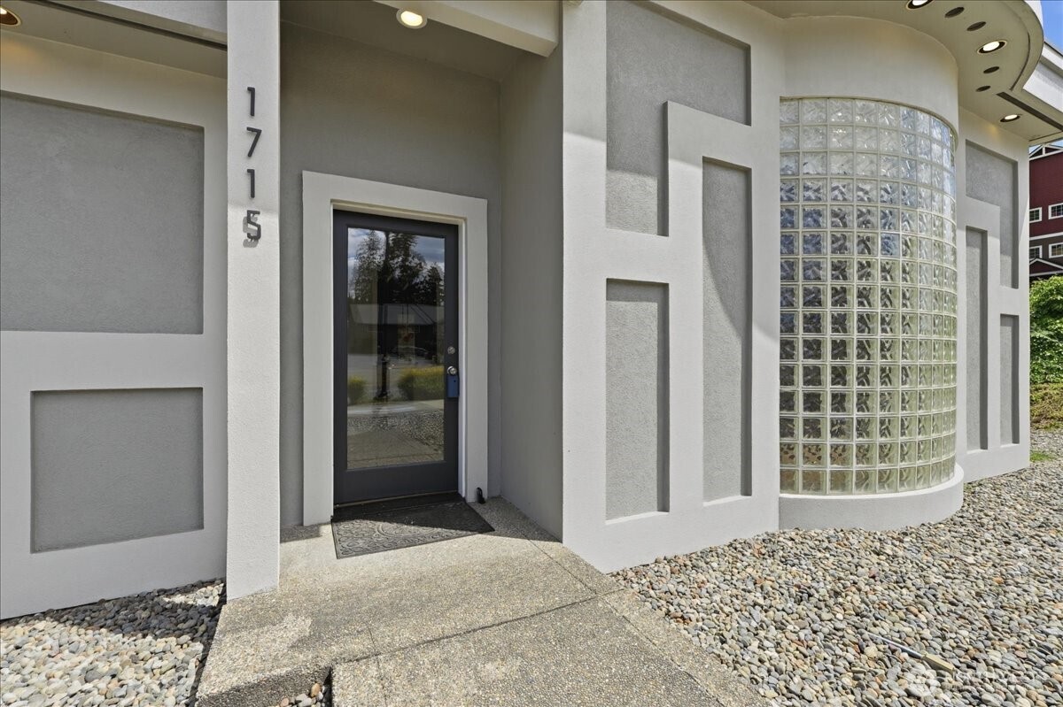 main property photo 0