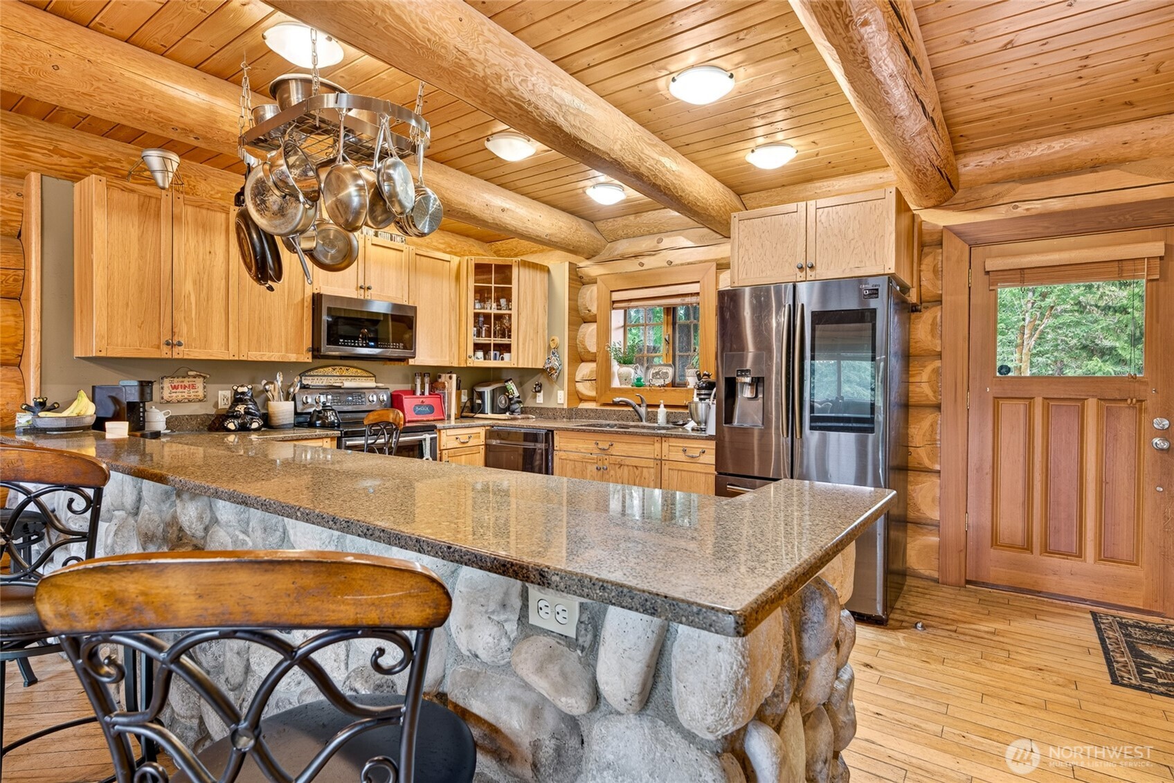 main property photo 21