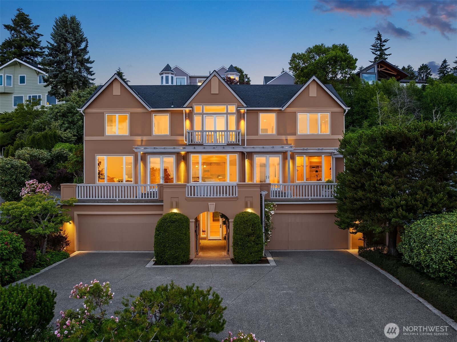 property viewer photo 1