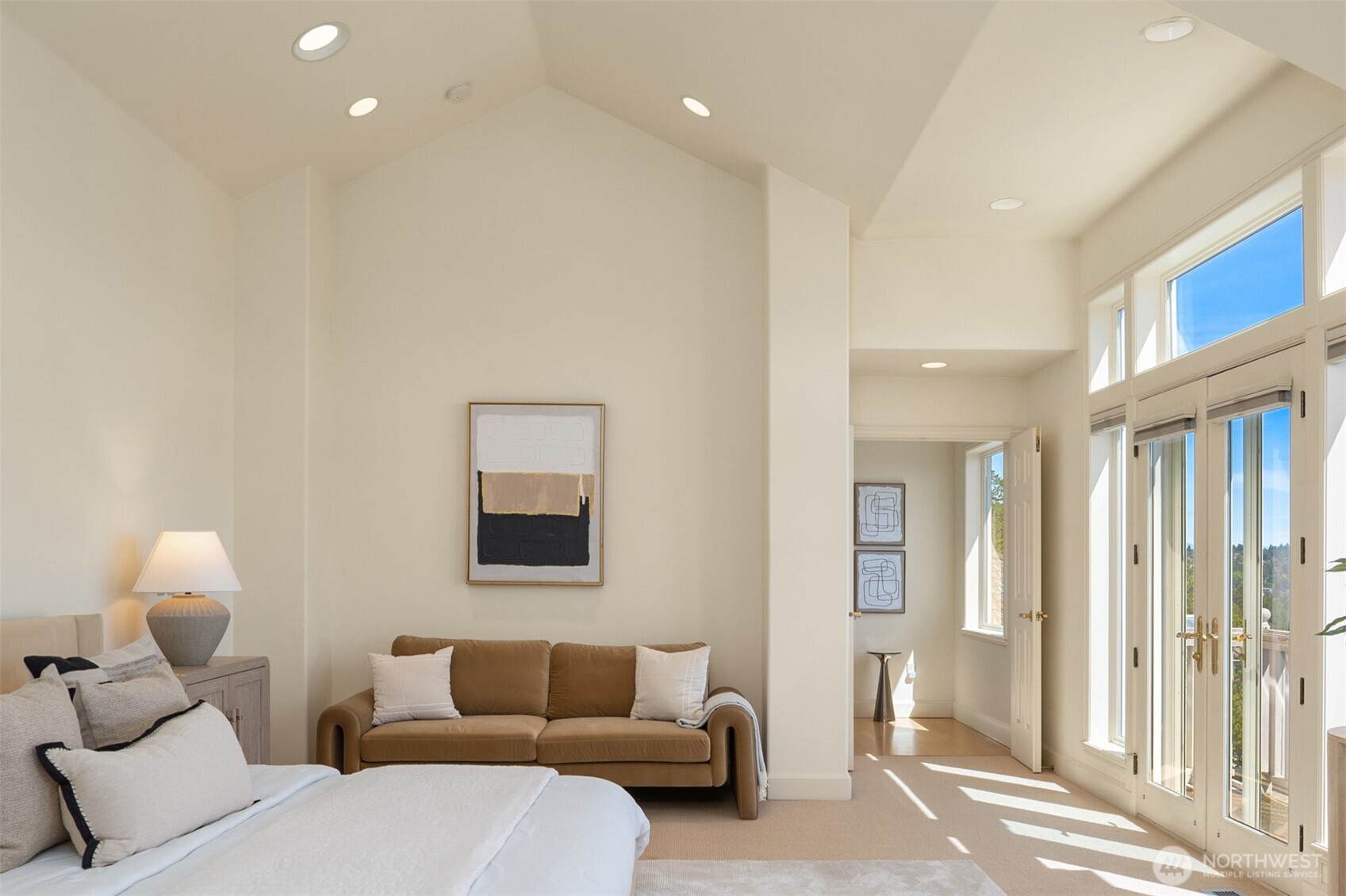 property viewer photo 25