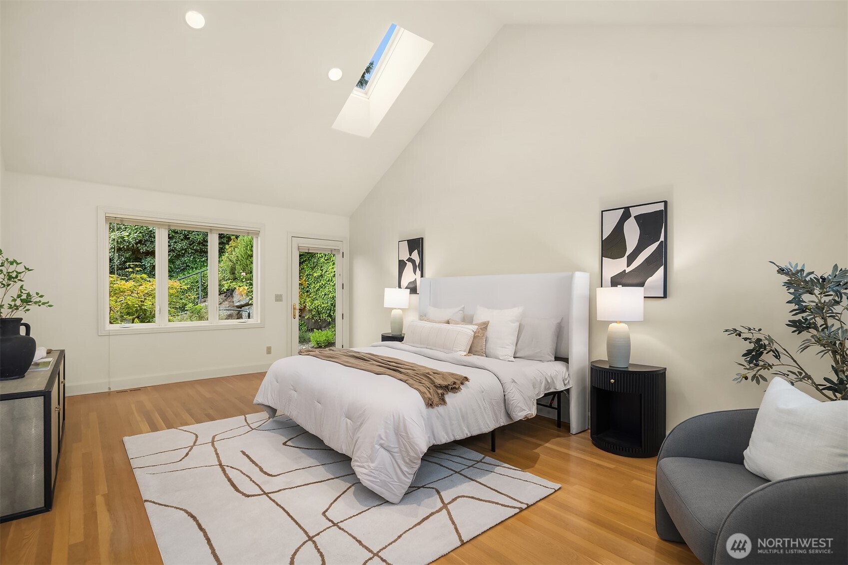 property viewer photo 27