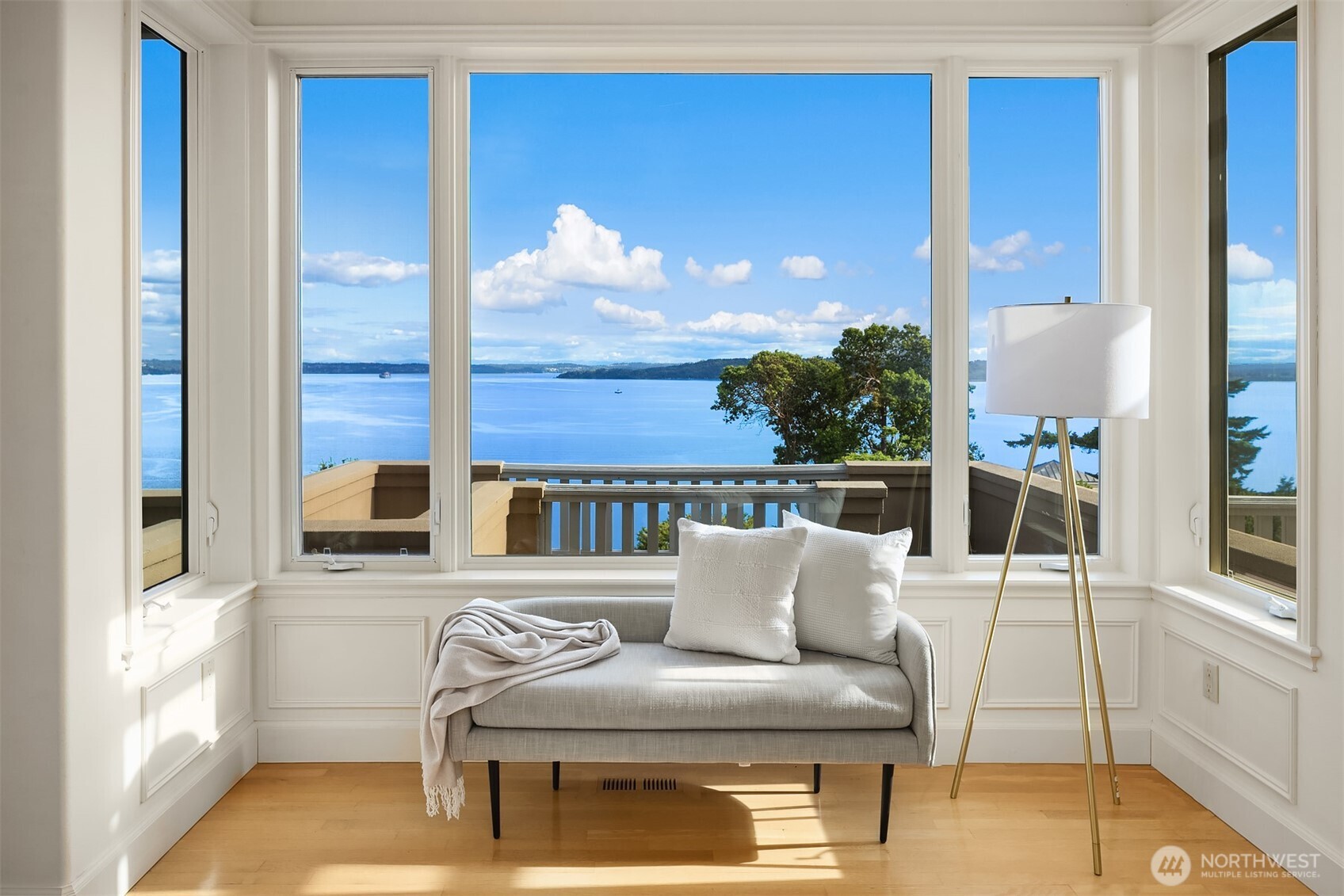 property viewer photo 5