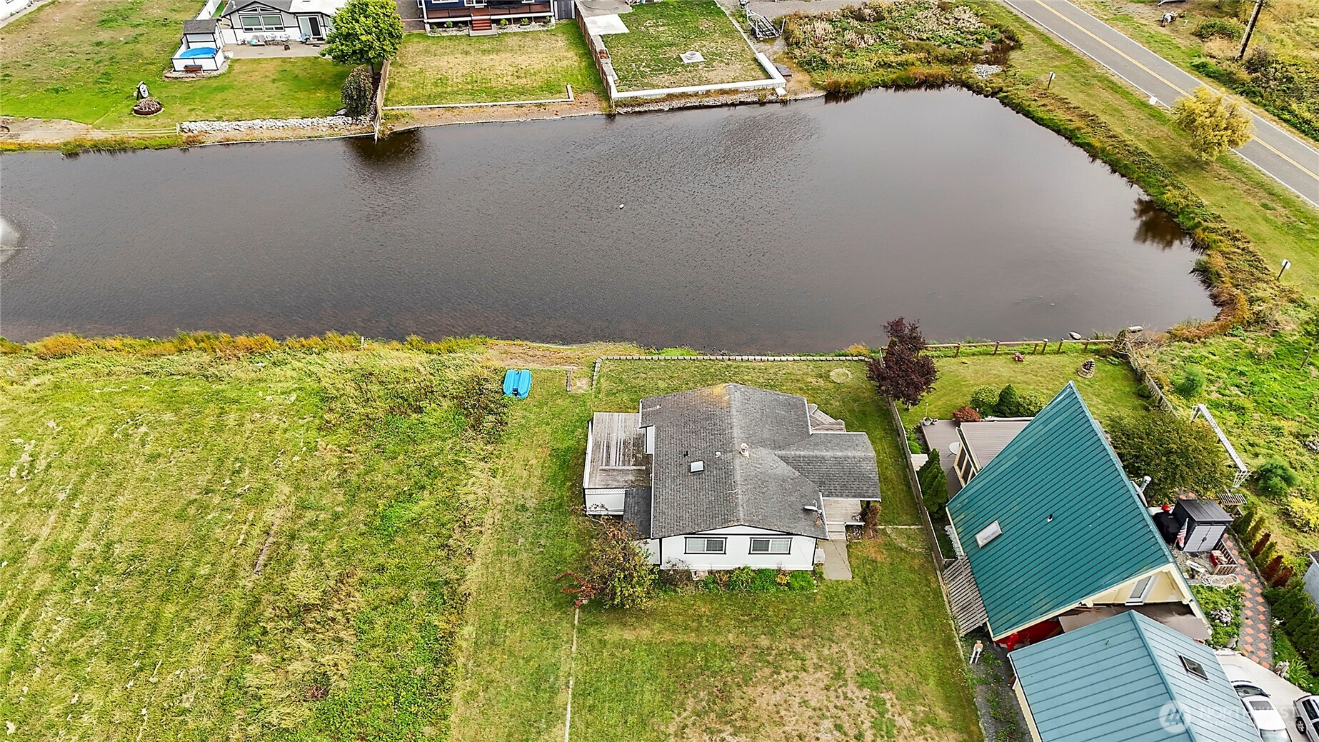 main property photo 16
