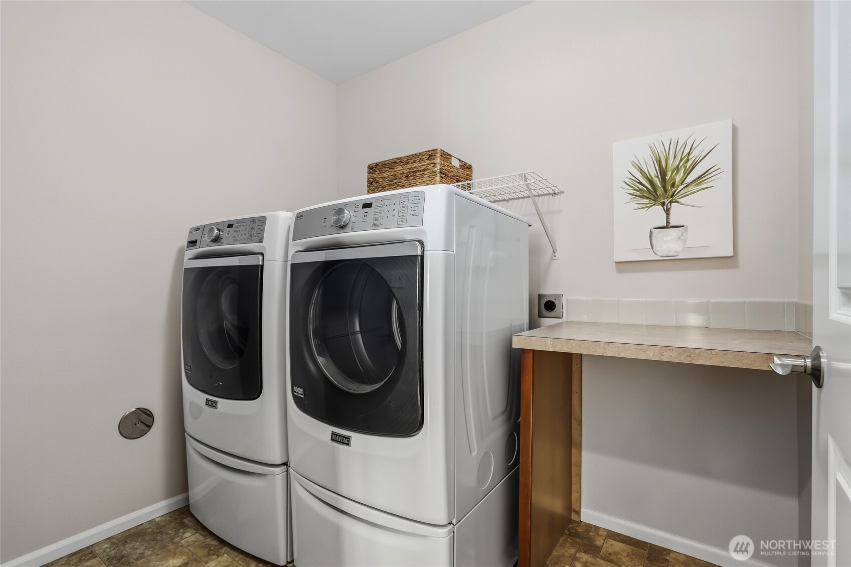 property viewer photo 15