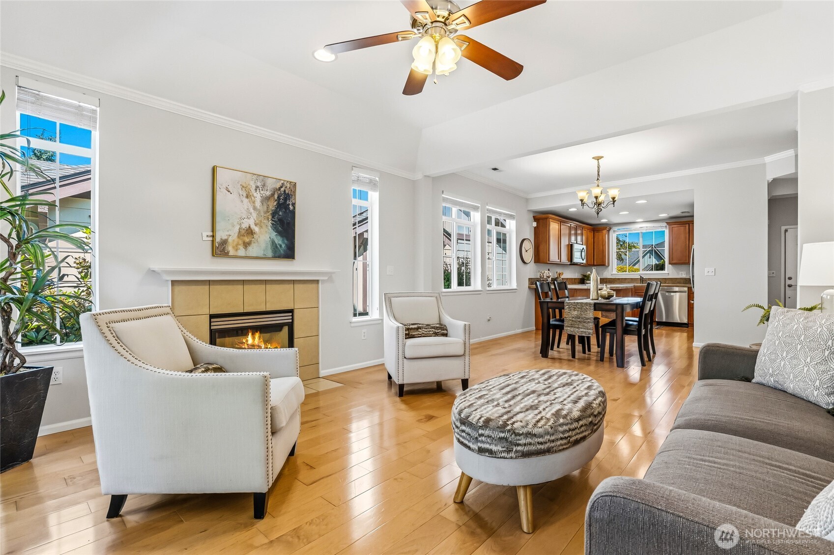 property viewer photo 2