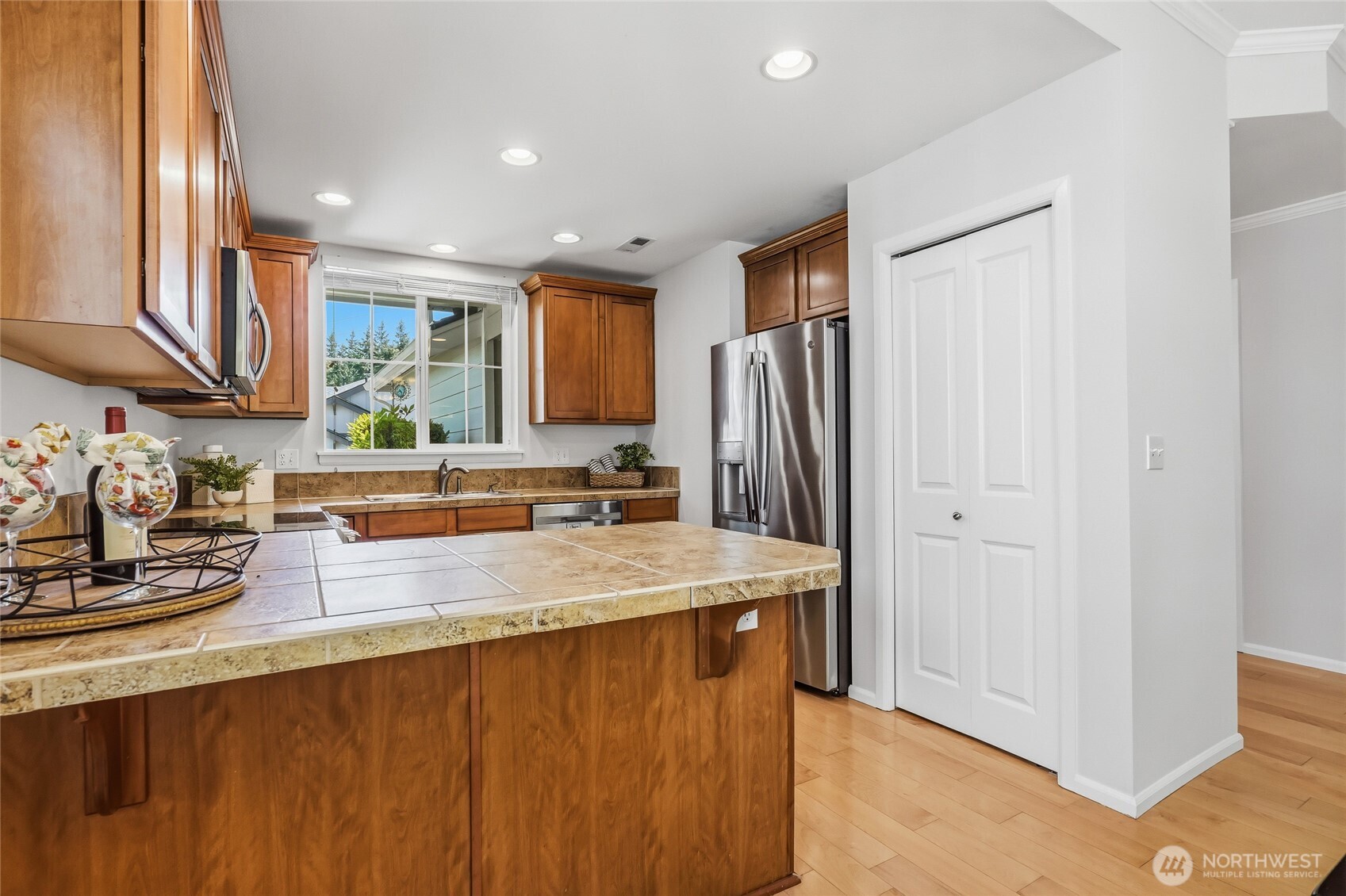 property viewer photo 8