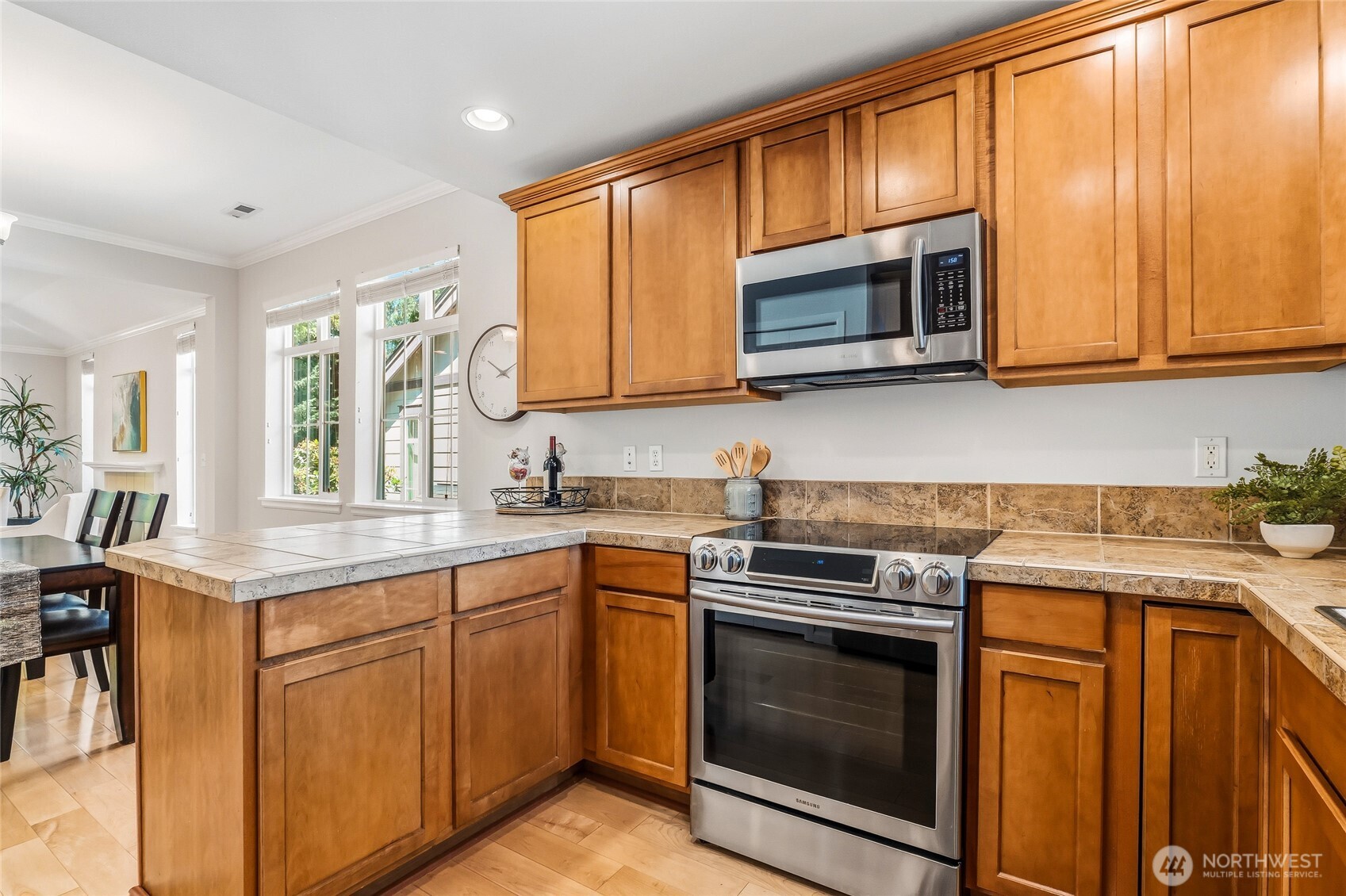 property viewer photo 9